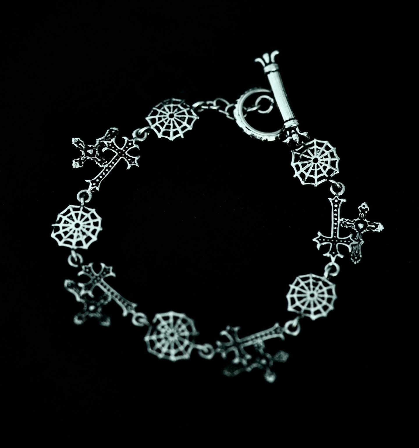 Sinister Bond Bracelet