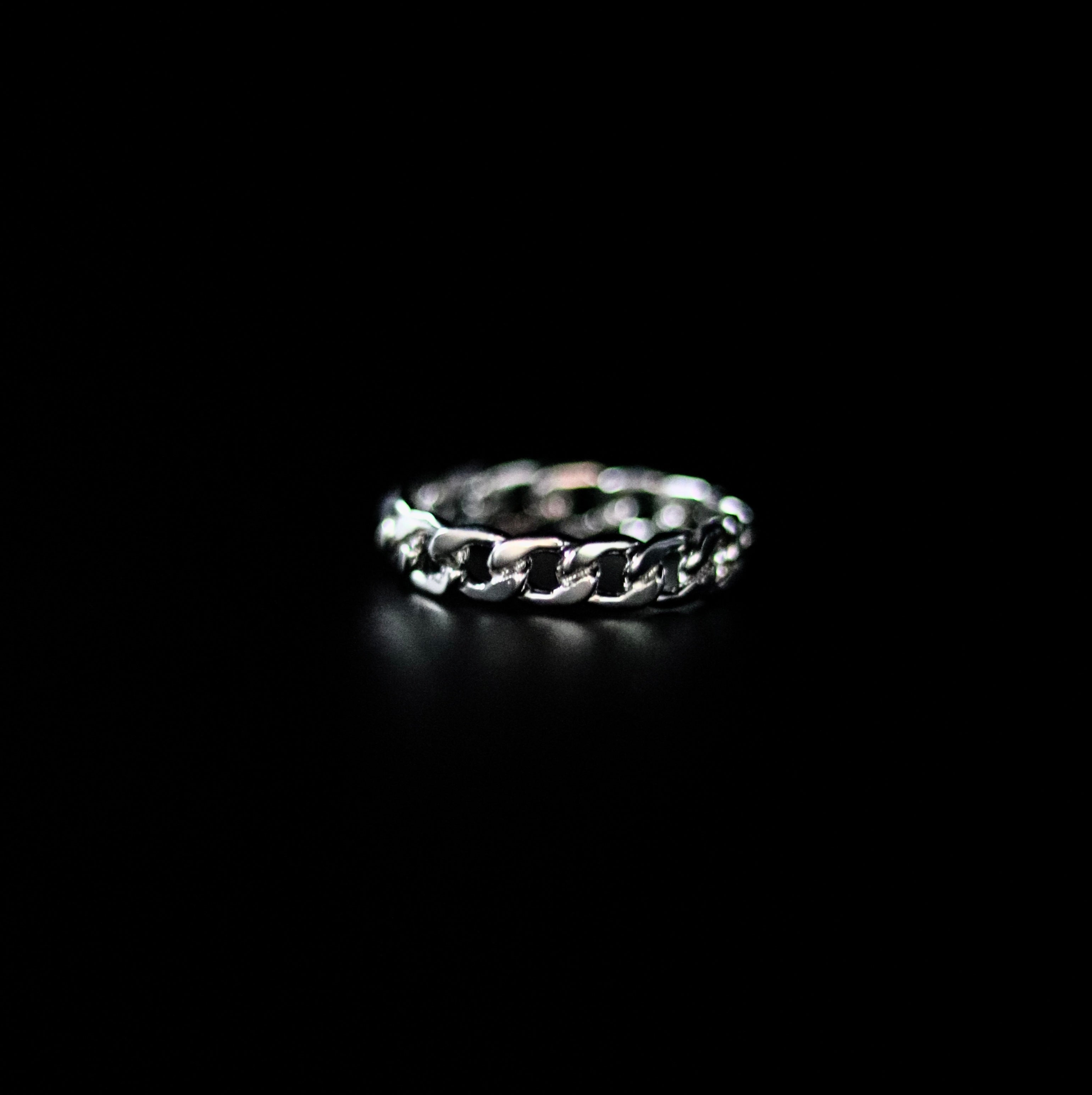 Silver Chain Ring | Fashion Jewelry by Yordy.